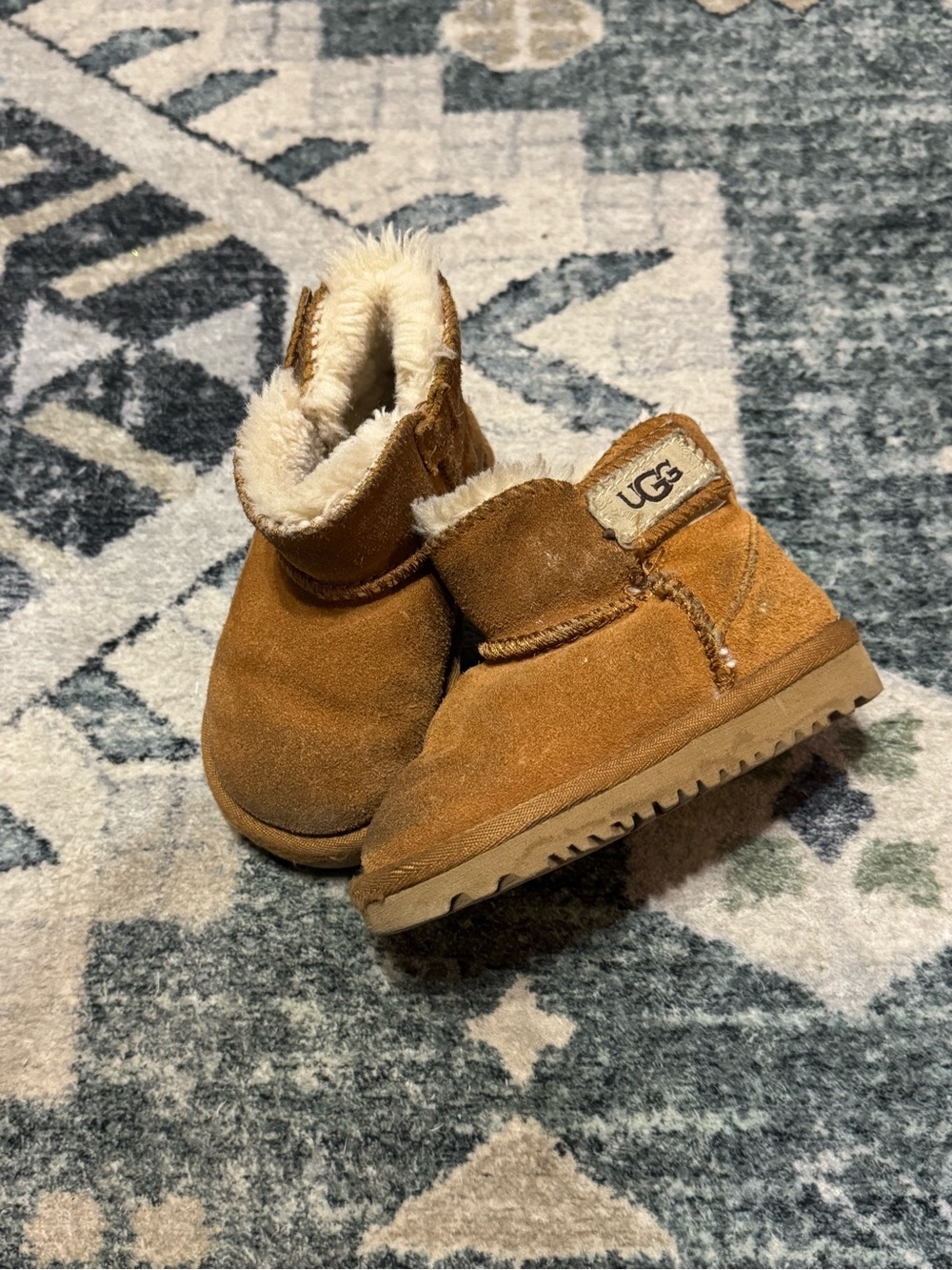 UGG Chestnut Kids Classic Sheepskin Boot